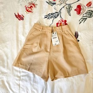 ZARA DARTED HIGH-WAIST BERMUDA SHORTS Light Tan SIZE XS | 1608/033
